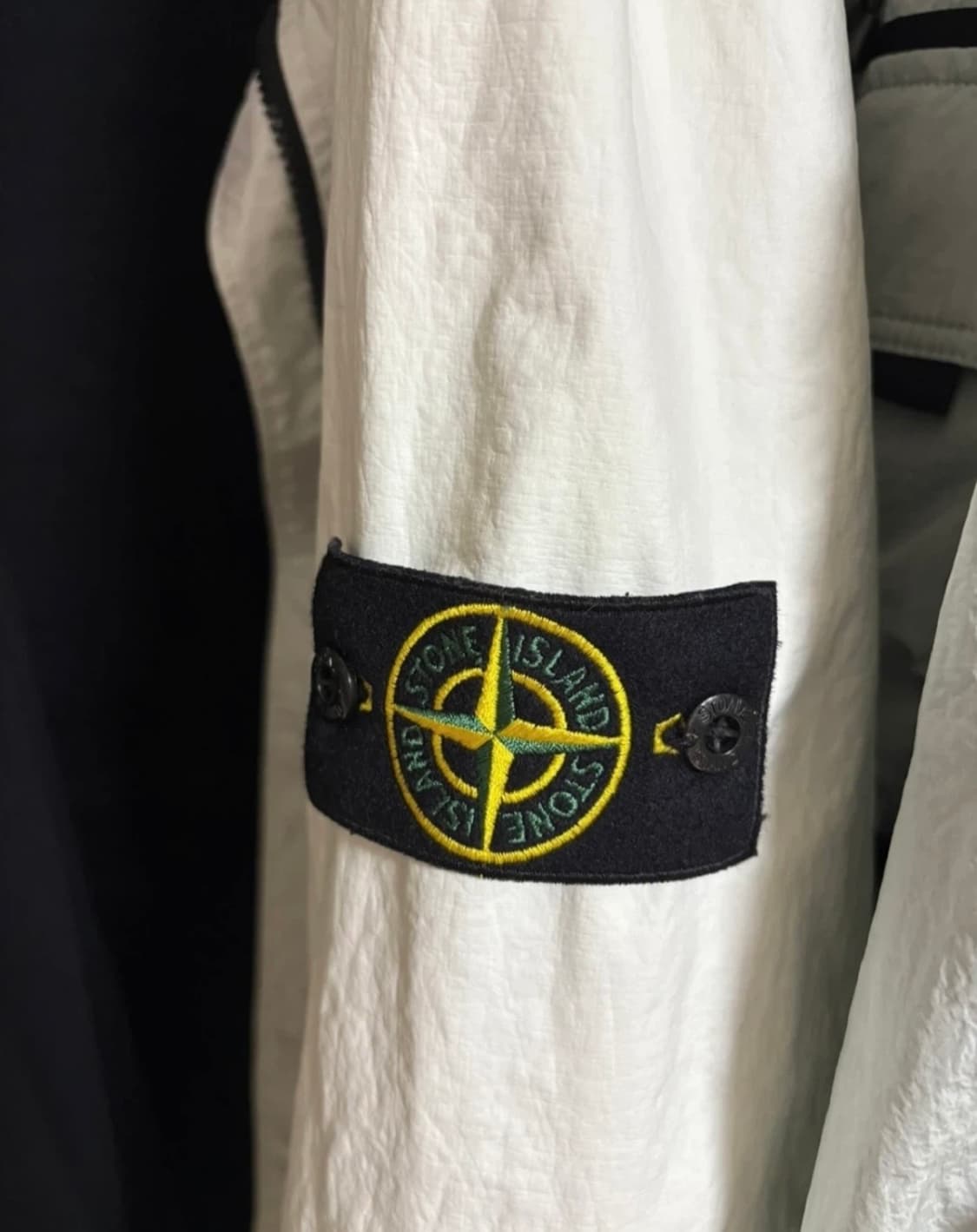 스톤아일랜드 22멤브라나 3l tc 아이스 색상 팝니다 상품이미지2