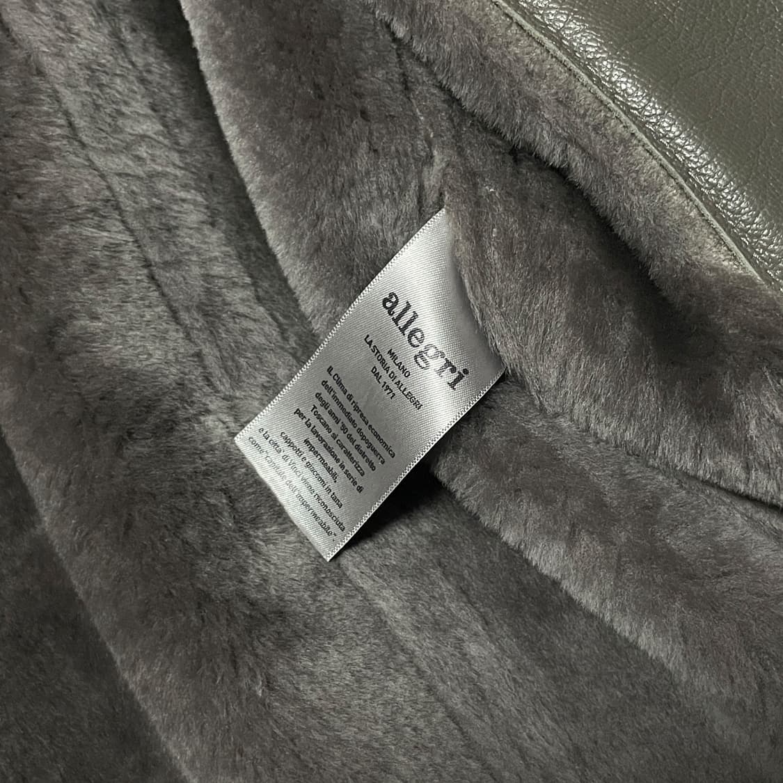 알레그리 무톤 레더 후드 집업 무스탕 상품이미지9