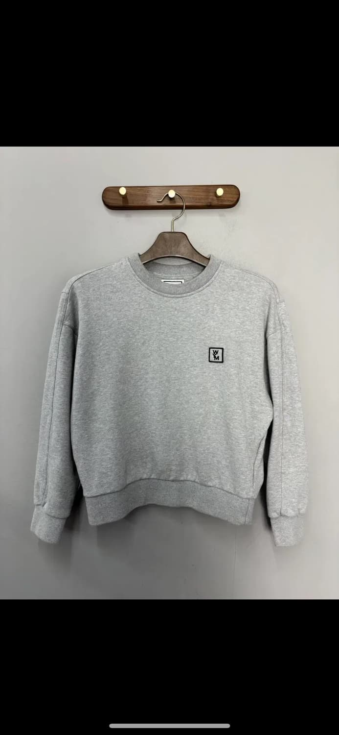 우영미 23FW 백로고 그레이 스웨트 셔츠 H2738 상품이미지2