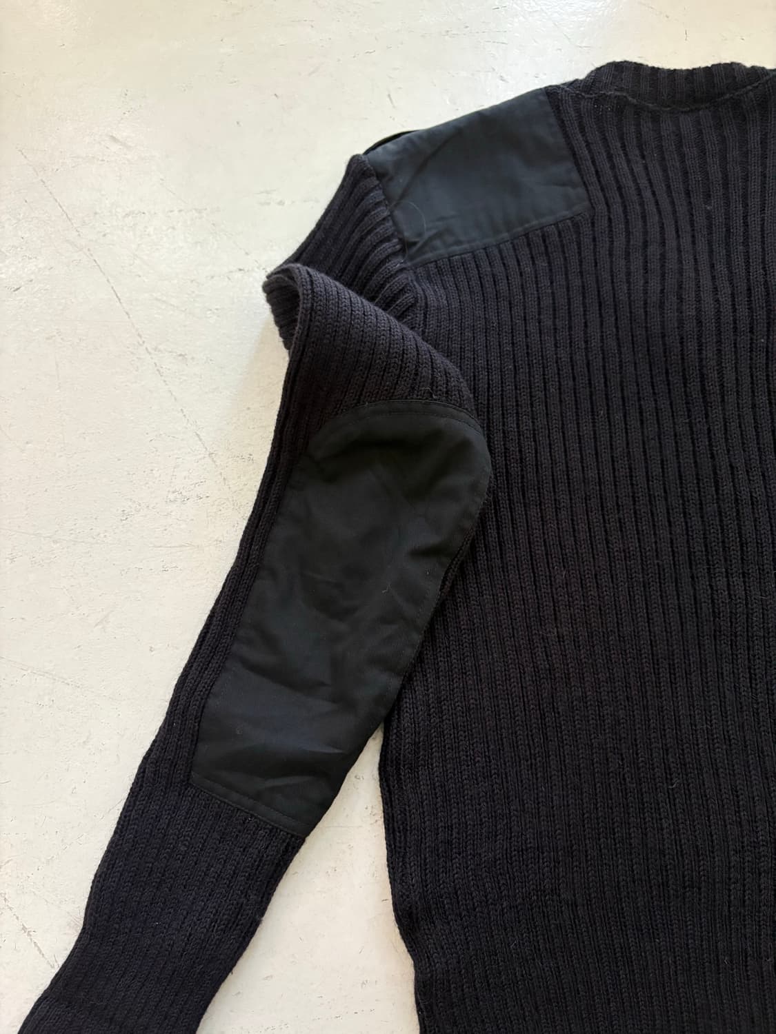 80-90's US NAVY Wool V-Neck Sweater. 상품이미지7