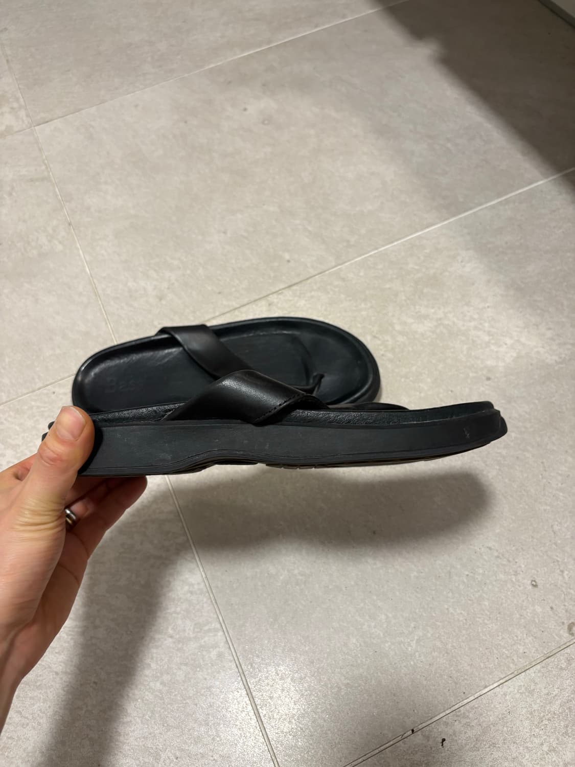 미니멀 블렉 레더 플립플랍 쪼리 260사이즈 상품이미지2