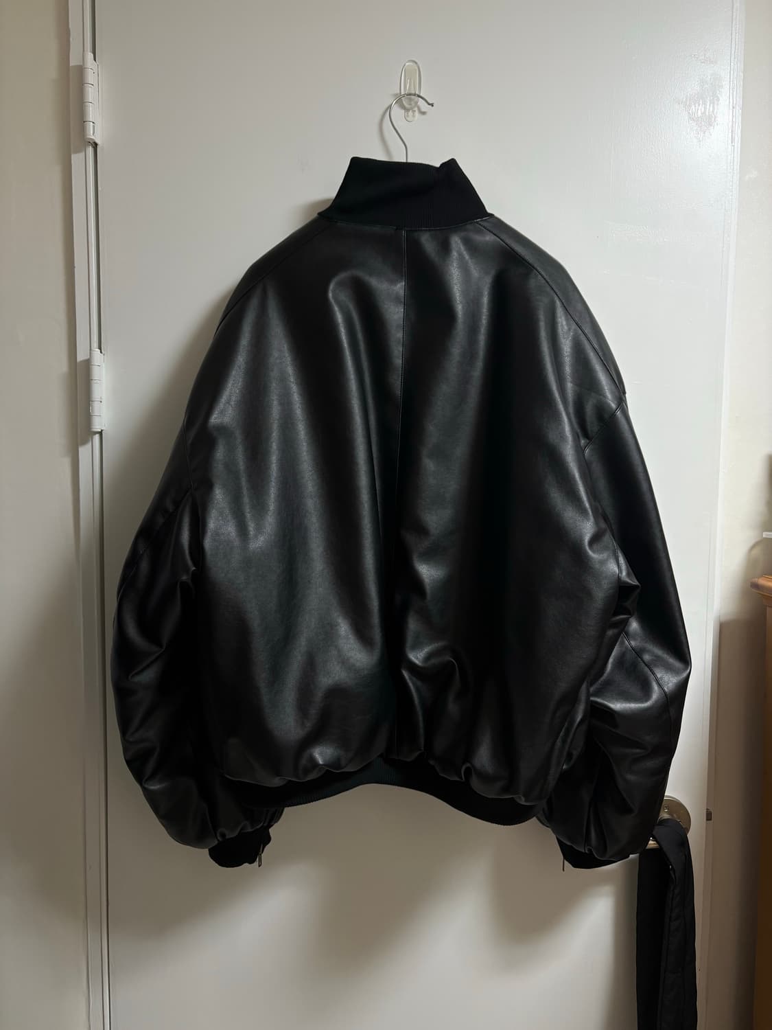 [2] 씨비전 CSC 아티피셜 레더 봄버 자켓 블랙 상품이미지2