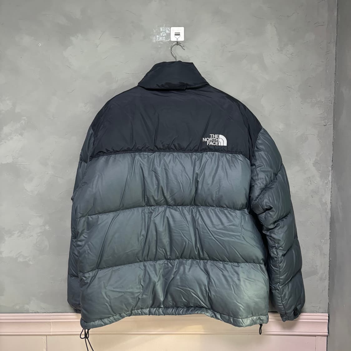 노스페이스 700 눕시 구스다운 패딩 그레이 상품이미지5