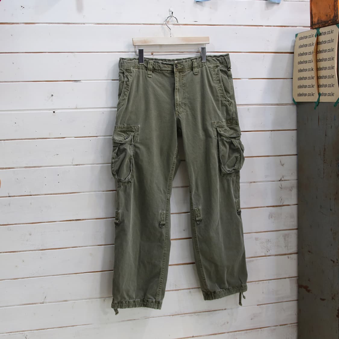 (착용컷) 유니클로 카고 팬츠 (남성용 37.5) 상품이미지1