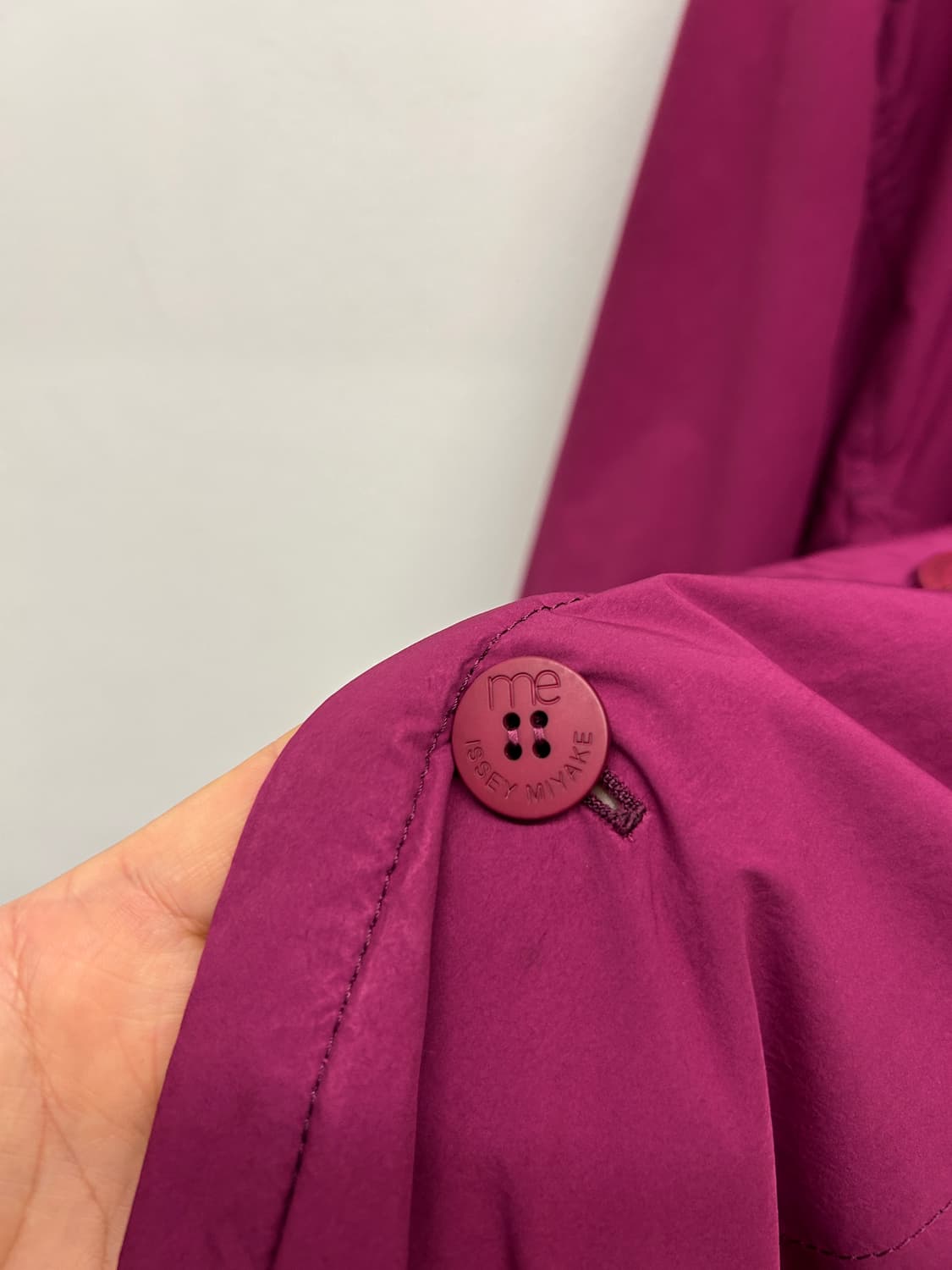me ISSEY MIYAKE Magenta Long Coat 상품이미지6