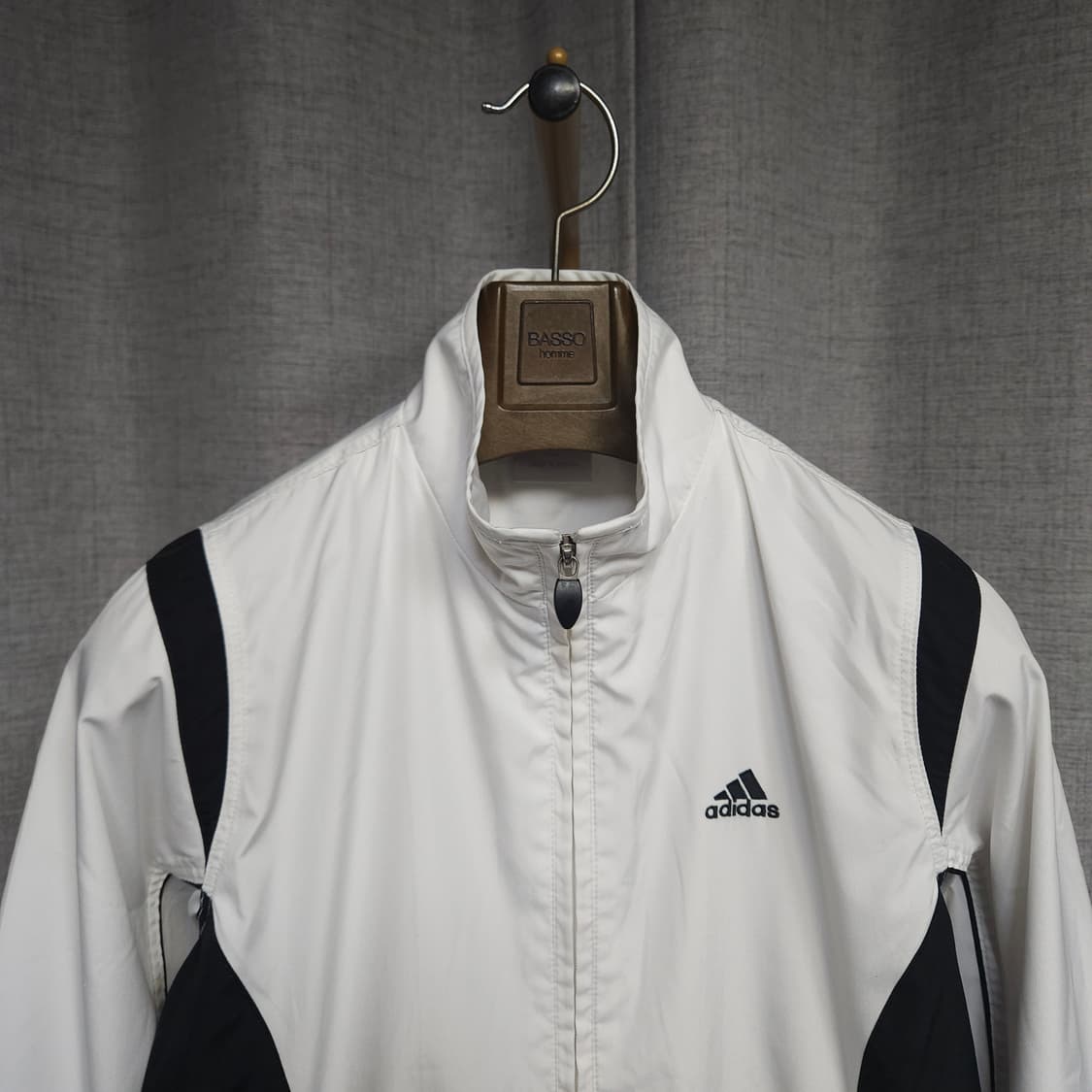 90 ) 아디다스 여성 퍼포먼스 런닝 바람막이 상품이미지2