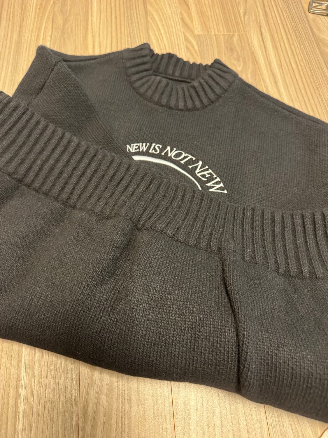 아더에러 스페릭 니트 3사이즈 상품이미지8