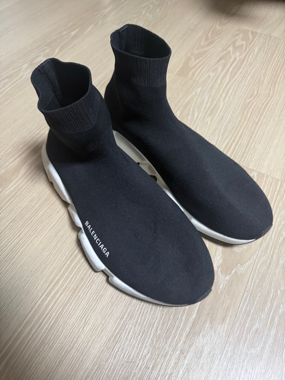 발렌시아가 스피드러너 44 상품이미지4