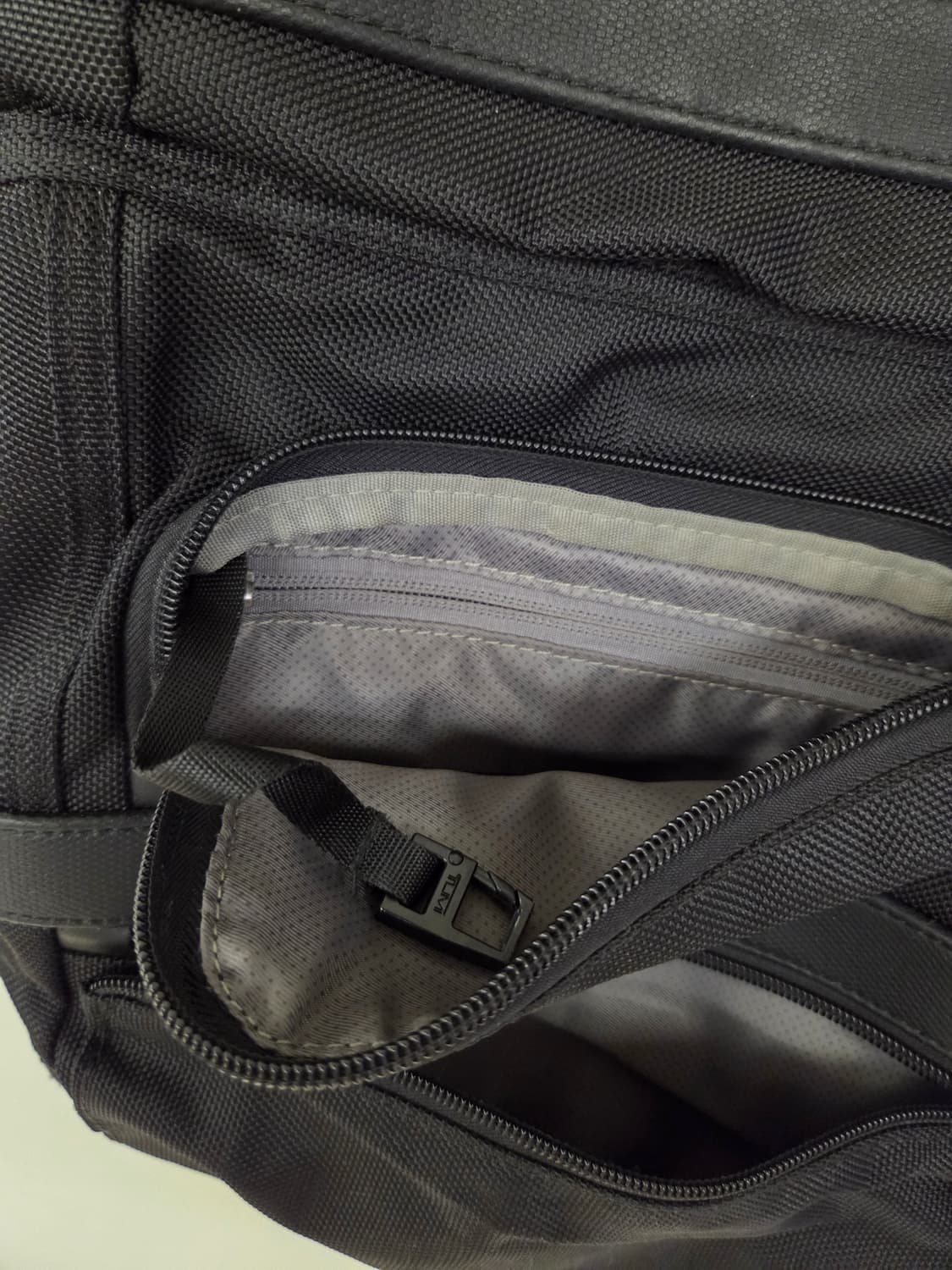 투미 알파 브리프팩 백팩 상품이미지3