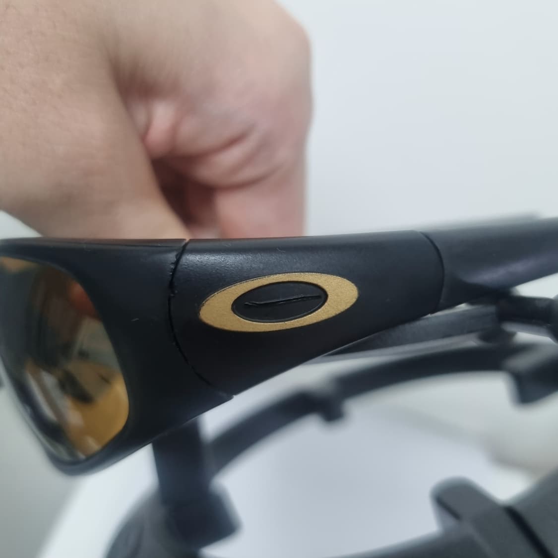 오클리 스트레이트 자켓 매트블랙골드아이콘 상품이미지9