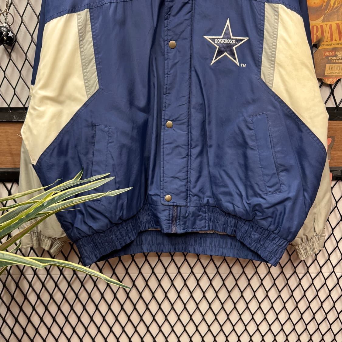 90s NFL X Dallas Cowboys 점퍼 빅로고 포인트 블루 상품이미지4
