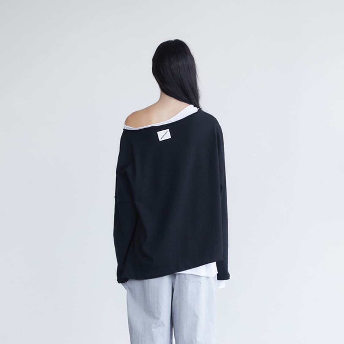 홀페이퍼 언발란스 레이어드탑 상품이미지4