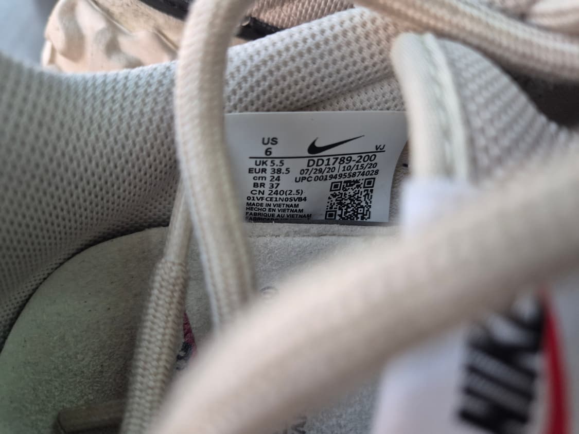 나이키 오버브레이크 언더커버 us/6 판매합니다 상품이미지3