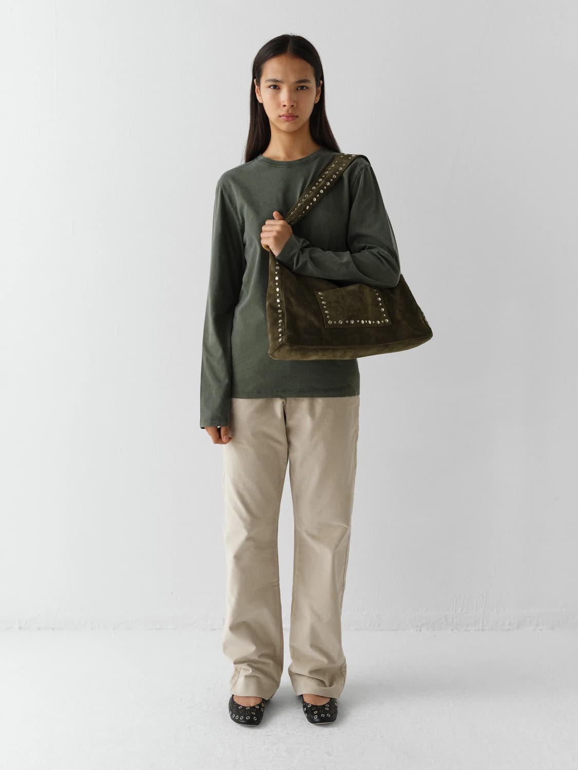 Gimaguas  기마구아스 맥시 프랑카백 카키 스웨이드  상품이미지1