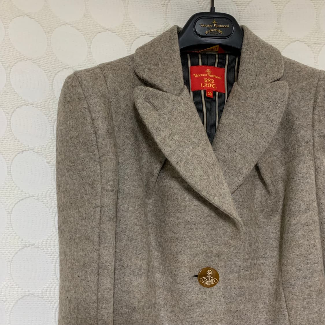 vivienne westwood runway숄더 포인트 클래식 코트 상품이미지6