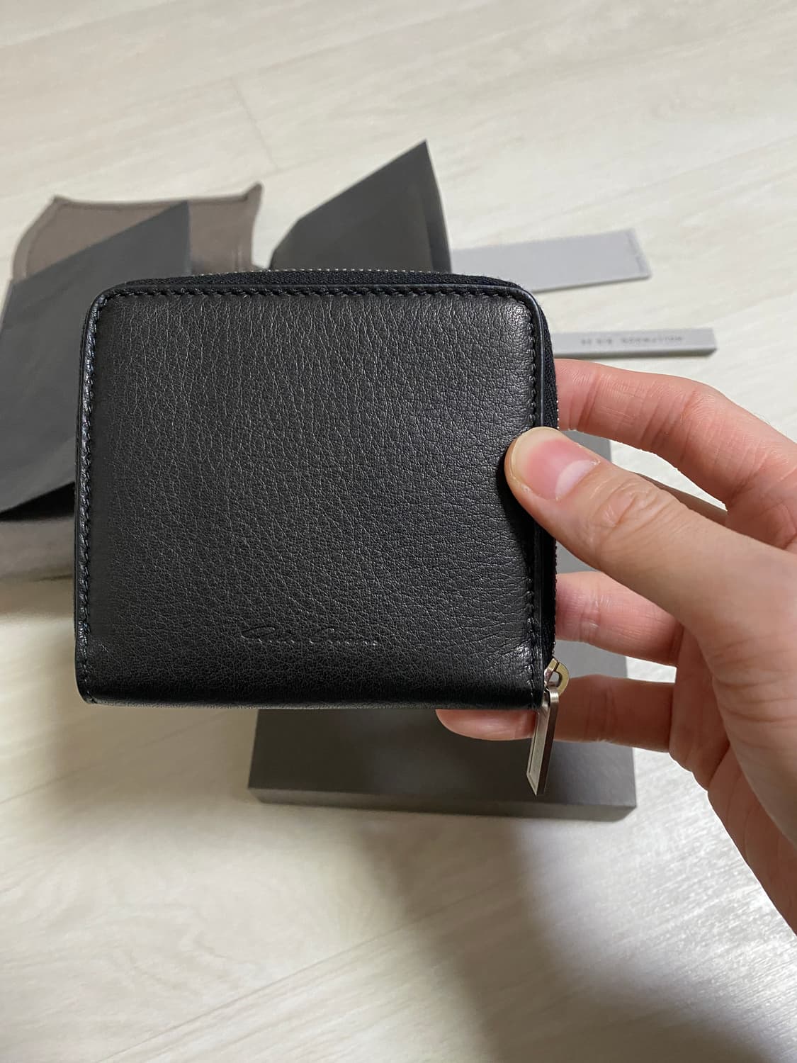 RICK OWENS SS25 ZIPPED WALLET 상품이미지5