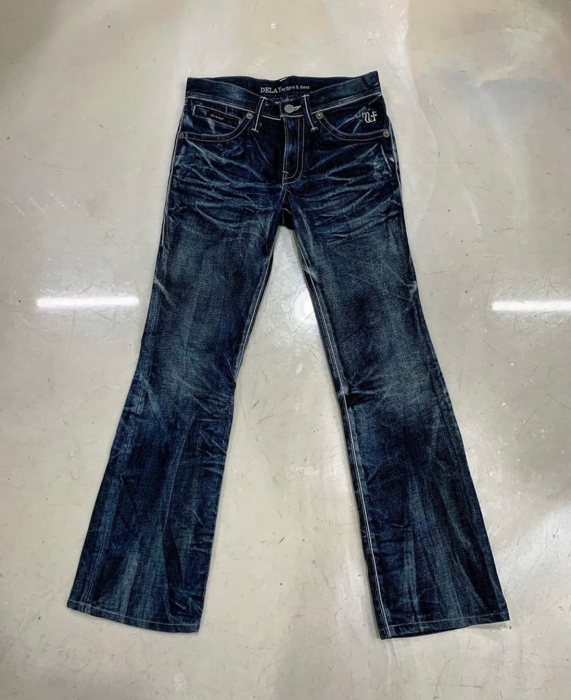 Ufin & sons 데님 워싱 디테일 플레어 팬츠 상품이미지1