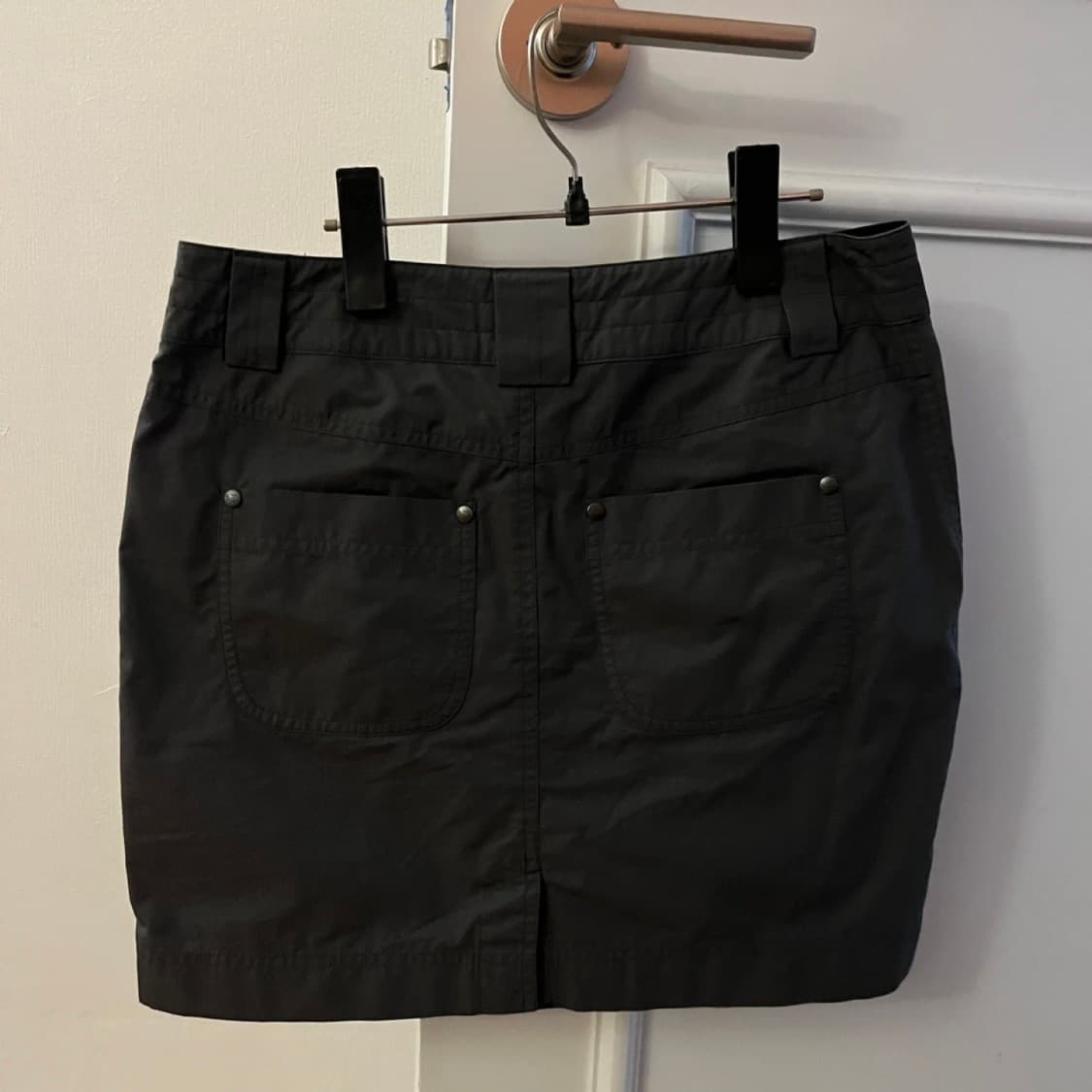 아크테릭스 카고스커트 차콜 새상품 상품이미지6