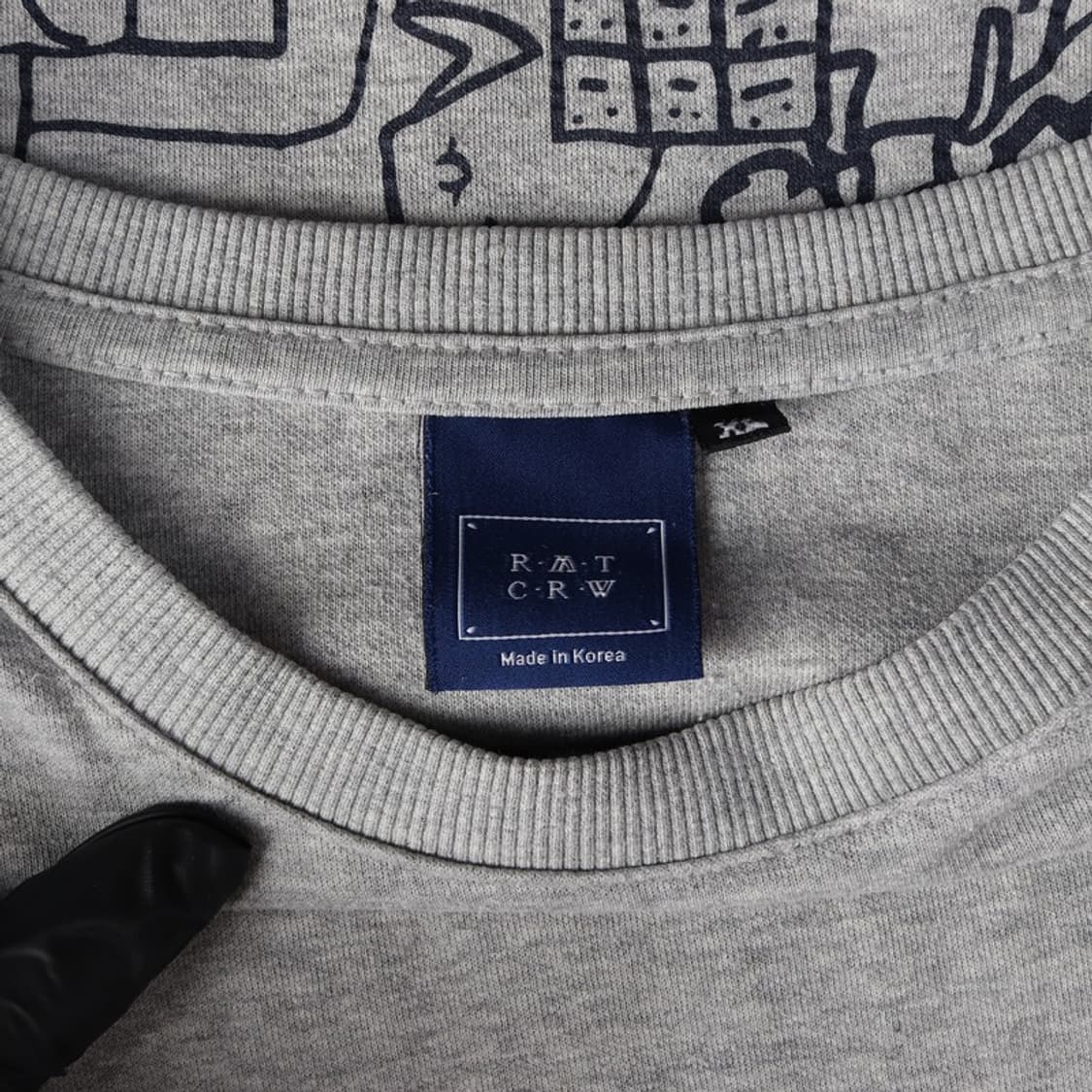 로맨틱크라운 x 마크곤잘레스 콜라보 백프린팅 오버핏 롱슬리브 XL 상품이미지5