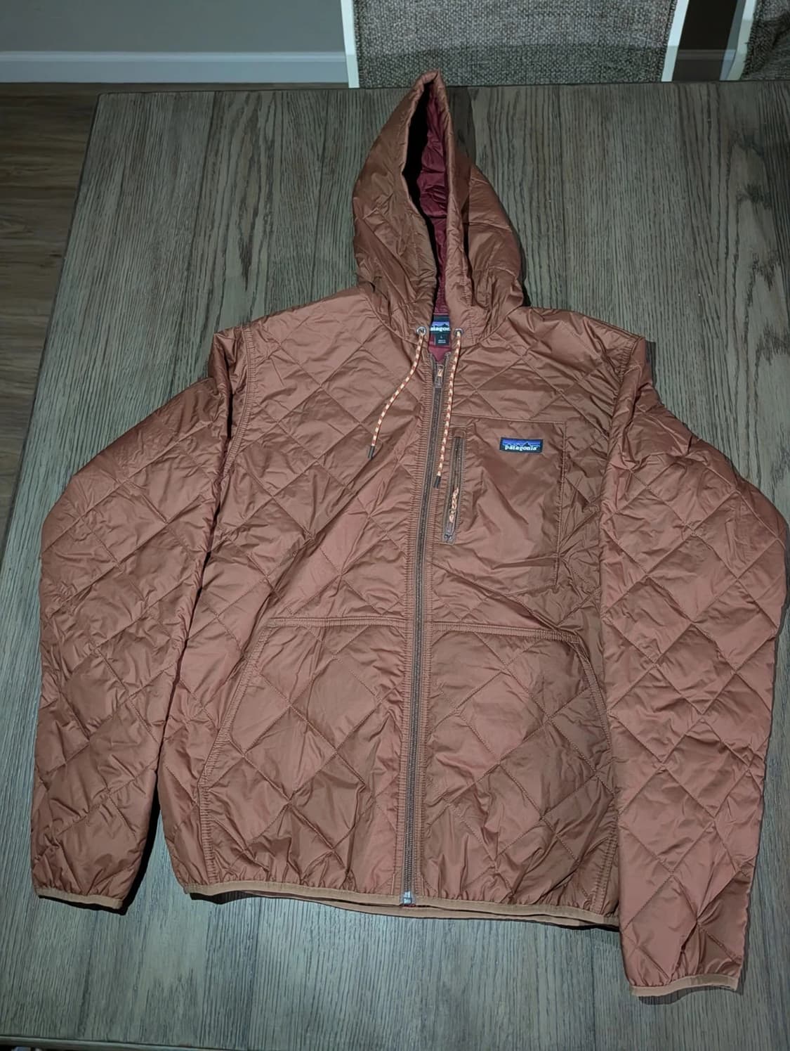 파타고니아 다이아몬드 퀼티드 봄버 후디 브라운 상품이미지1