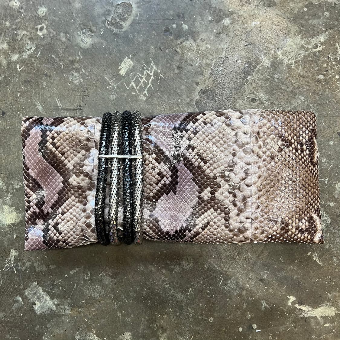 지미추 파이톤 클러치백 가방 상품이미지7