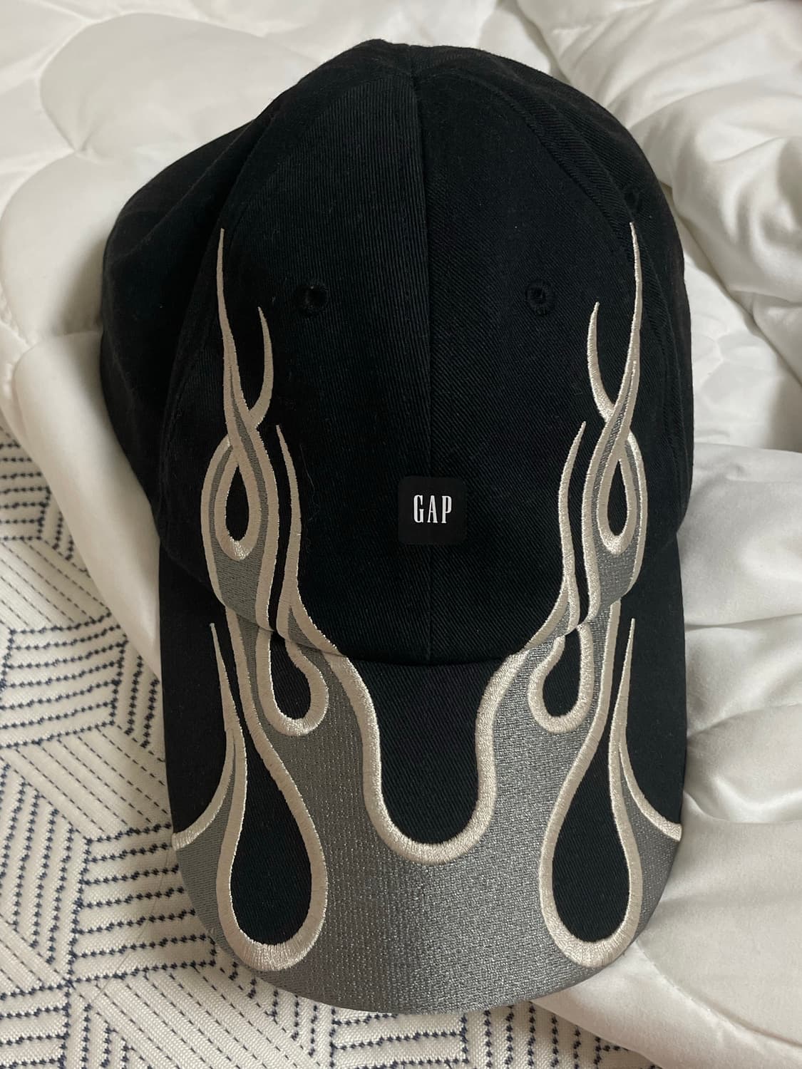 발렌시아가 이지갭 캡 상품이미지1