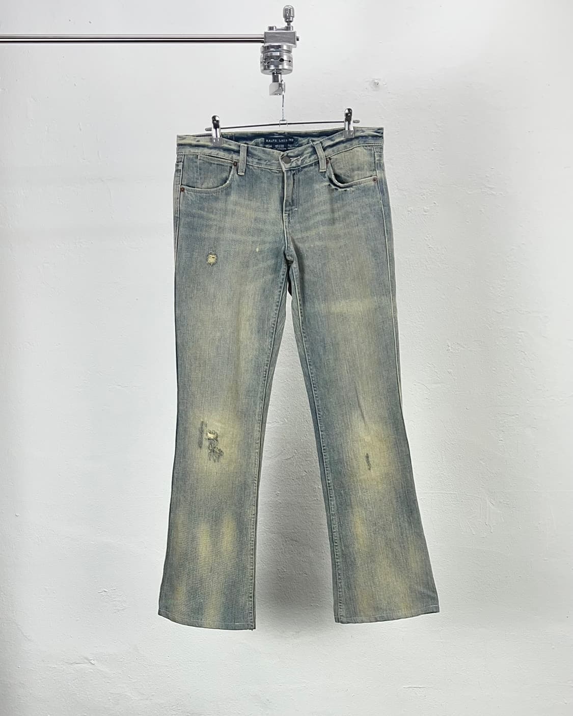폴로 랄프로렌 덩가리 디스트레스 라이트 워시 플레어 데님 팬츠 상품이미지1