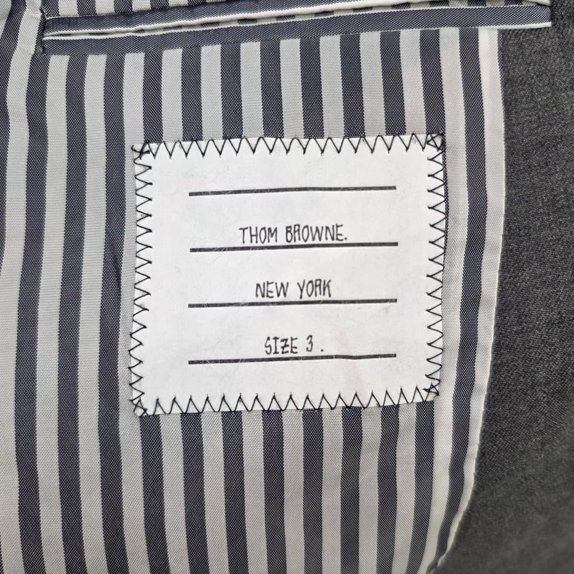 [S+급/3] 톰브라운 울 트윌 클래식 수트 정장 그레이 상품이미지7