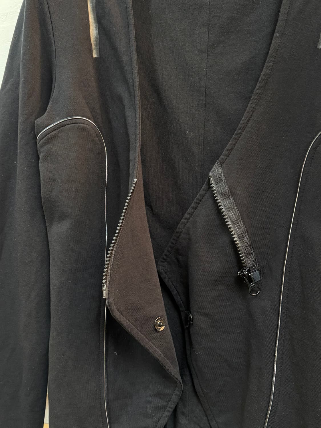 EA7 Emporio Armani 브이넥 숏자켓 S 상품이미지5