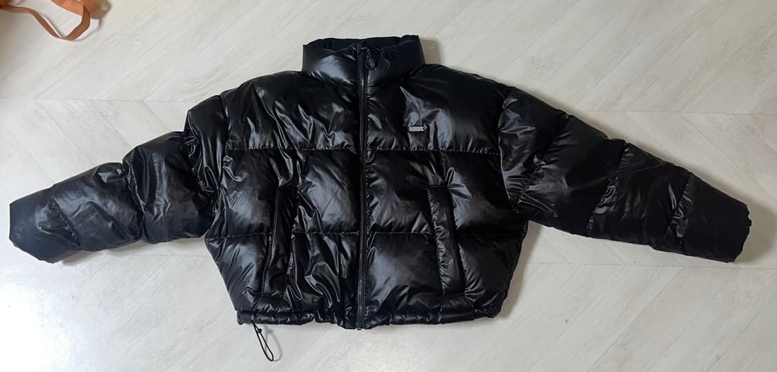 (새상품) HDEX 우먼스 글로시 크롭 푸퍼 패딩 블랙 m 상품이미지3