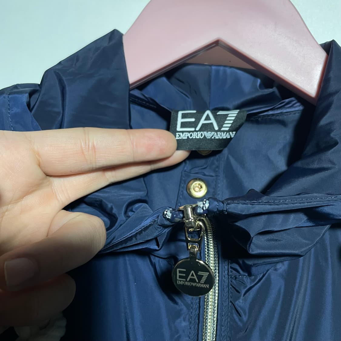EA7 엠포리오 아르마니 네이비 바람막이 상품이미지4