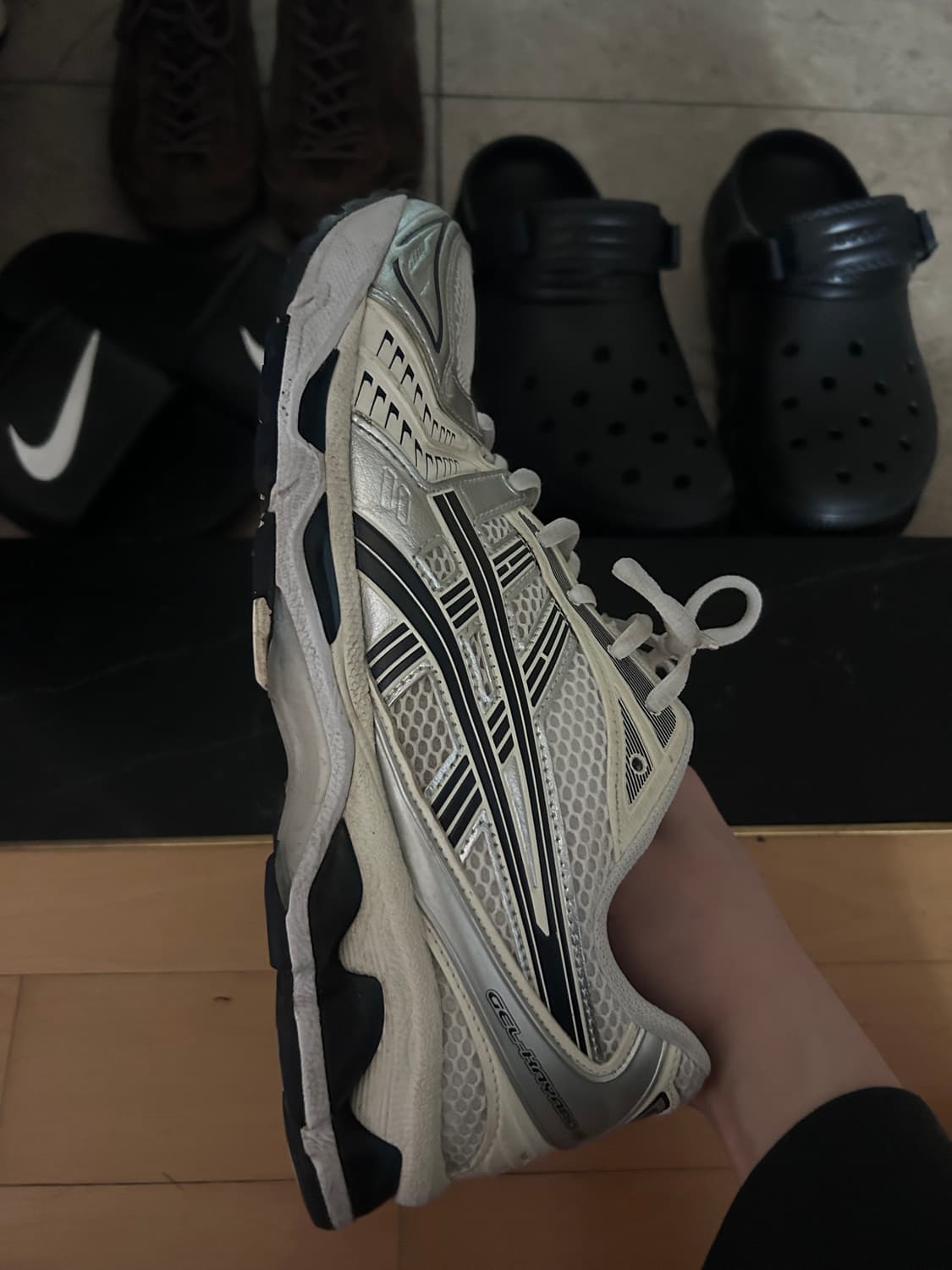 아식스 젤카야노14 화이트 미드나잇 w280 상품이미지3