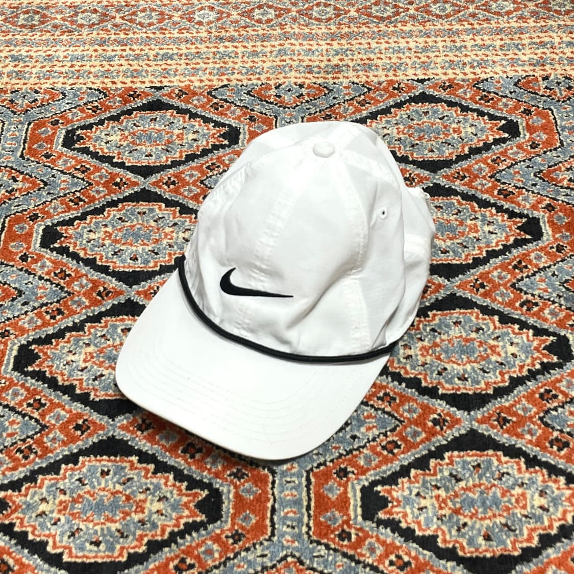 나이키 스우시로고 화이트 헤리티지 볼캡 모자  상품이미지1