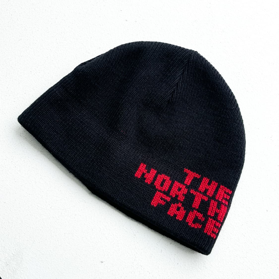 노스페이스 TNF 로고 블랙/레드 아크릴 비니 상품이미지1