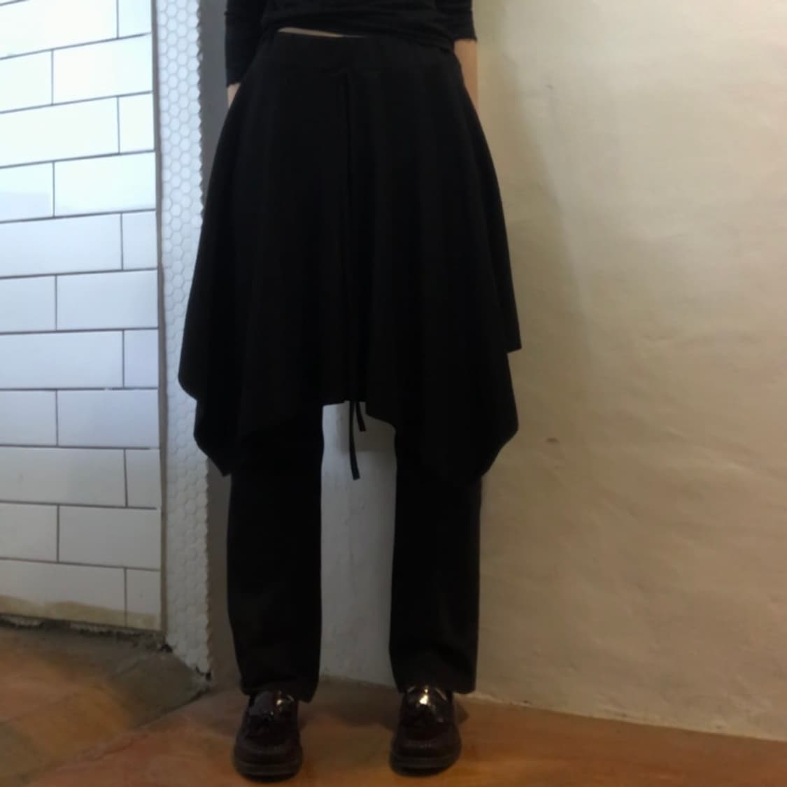 빈티지 블랙 언밸런스 플레어 스커트 상품이미지3