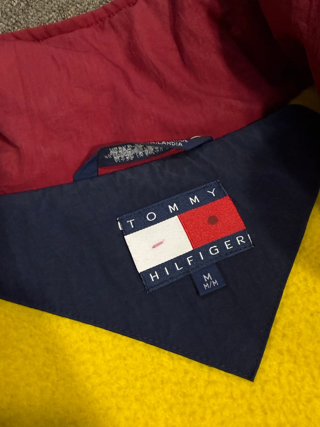 90s Tommy Hilfiger 타미힐피거 스펠아웃 바람막이 상품이미지4