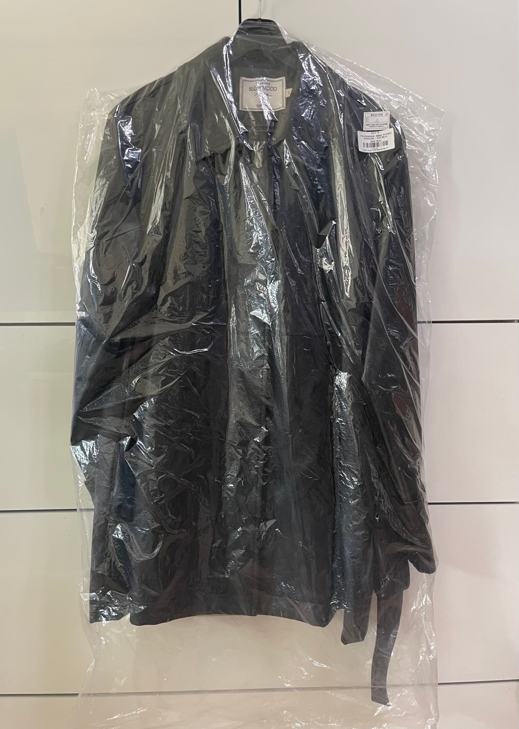 (새상품, 미착용) 슬로우앤드 베를린 비건 레더 트렌치코트 하프 블랙 봄 상품이미지9