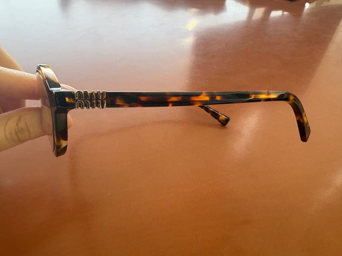 미우미우 리가드 상품이미지2