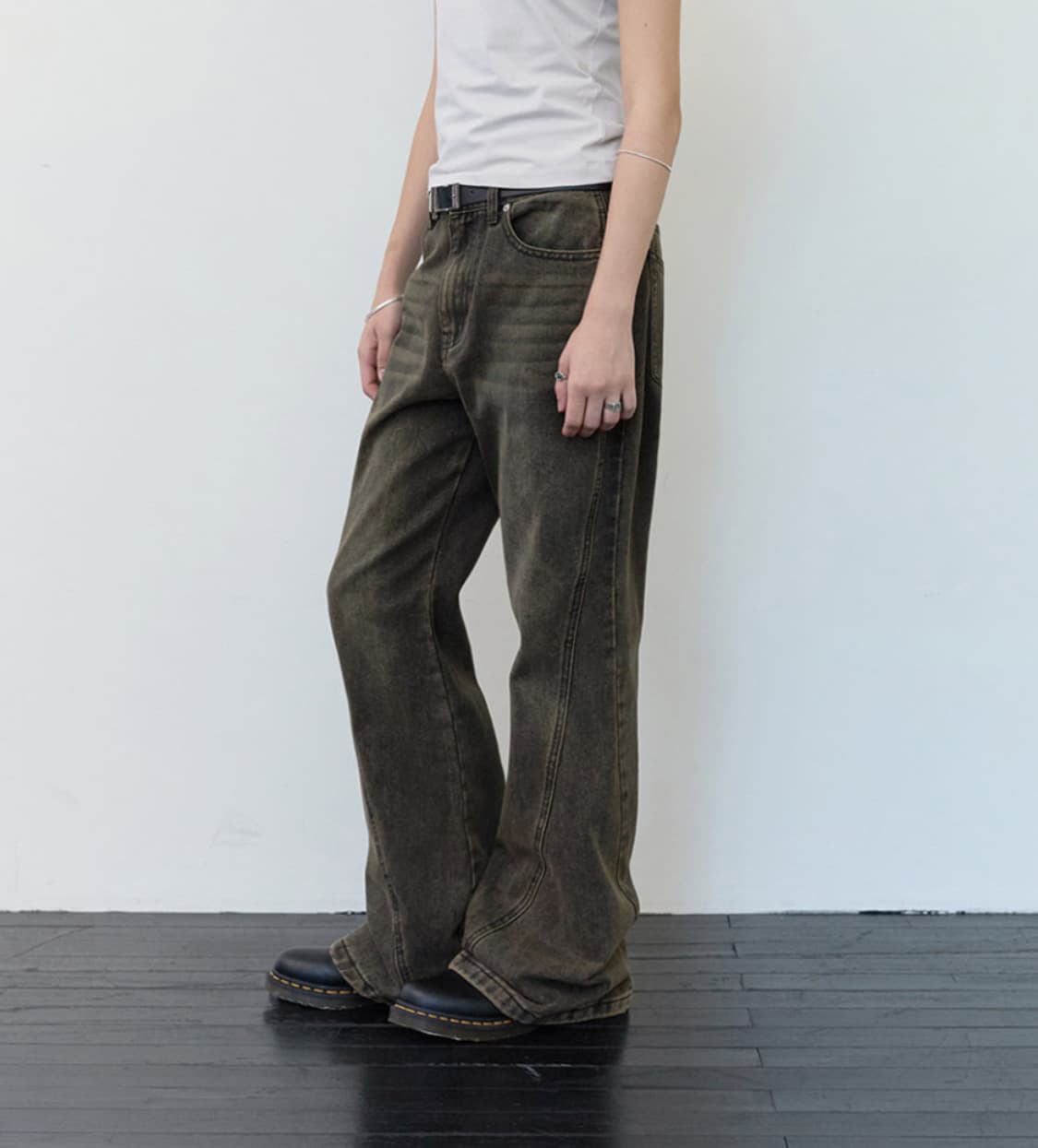 밀로 아카이브 커브드 플레어 진 워시드 브라운 상품이미지9