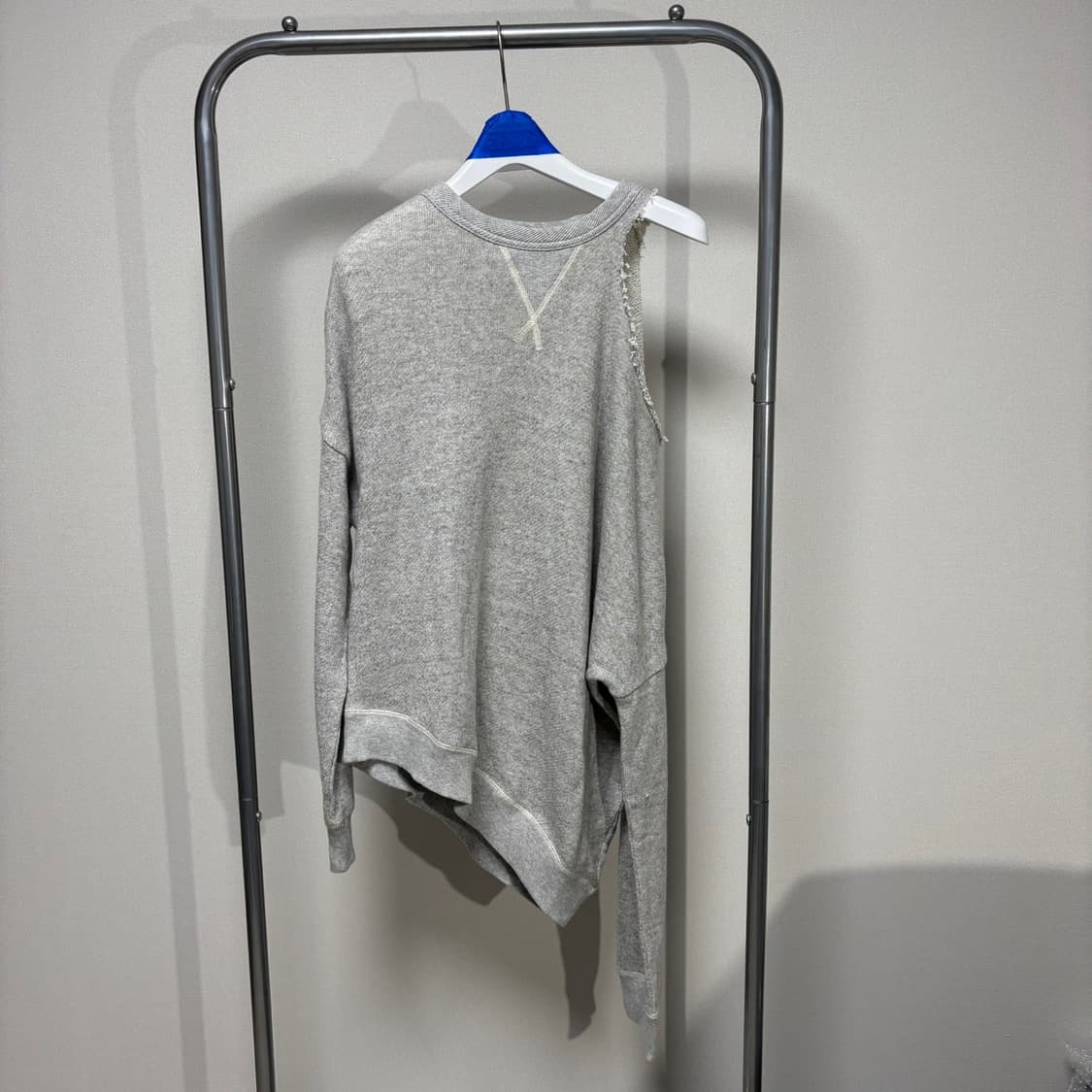 s) r13 알써티 디스트로이드 맨투맨 상품이미지1