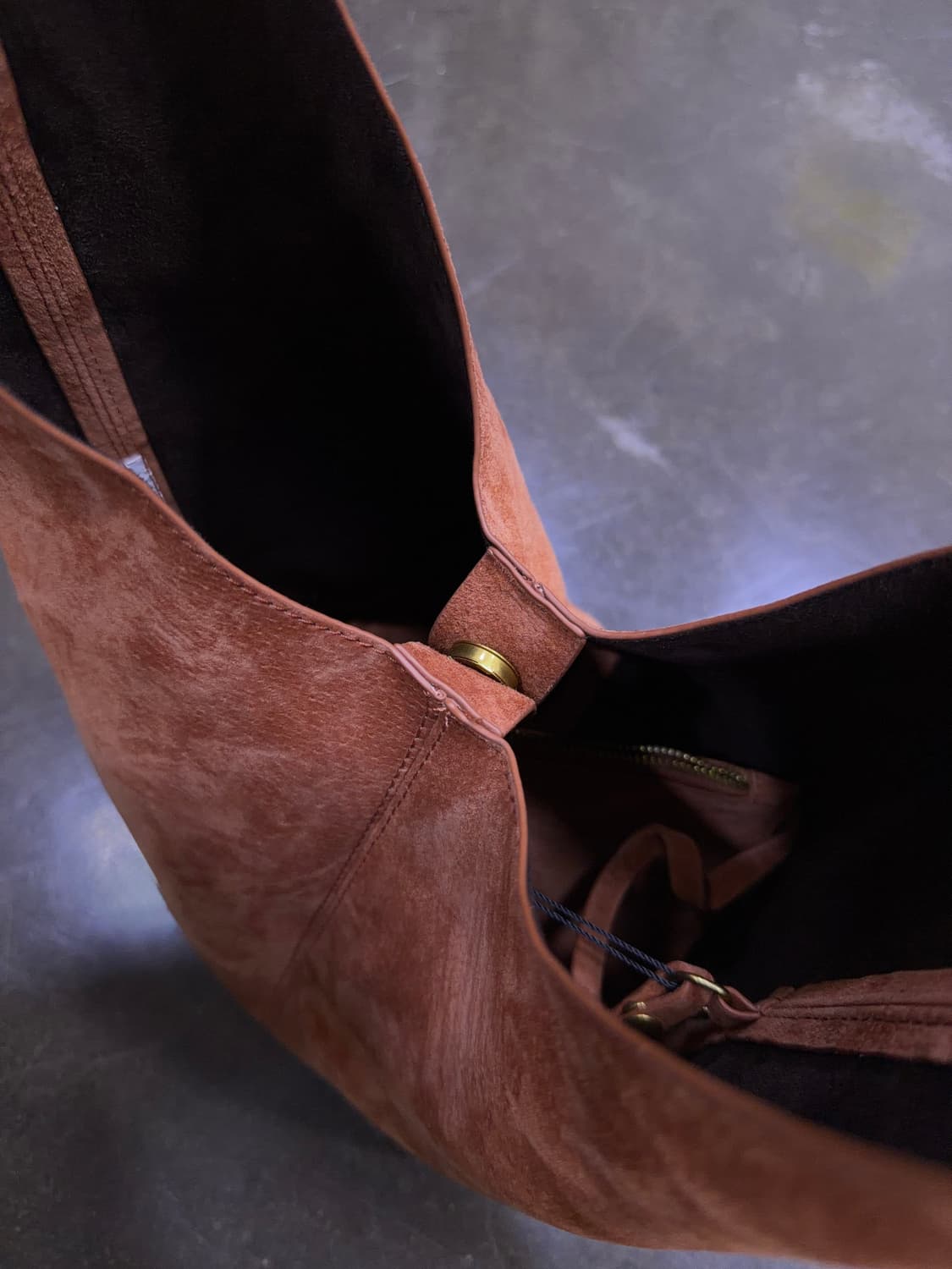 자라 돈피 맥시 레더 버킷 숄더백 오렌지 상품이미지8