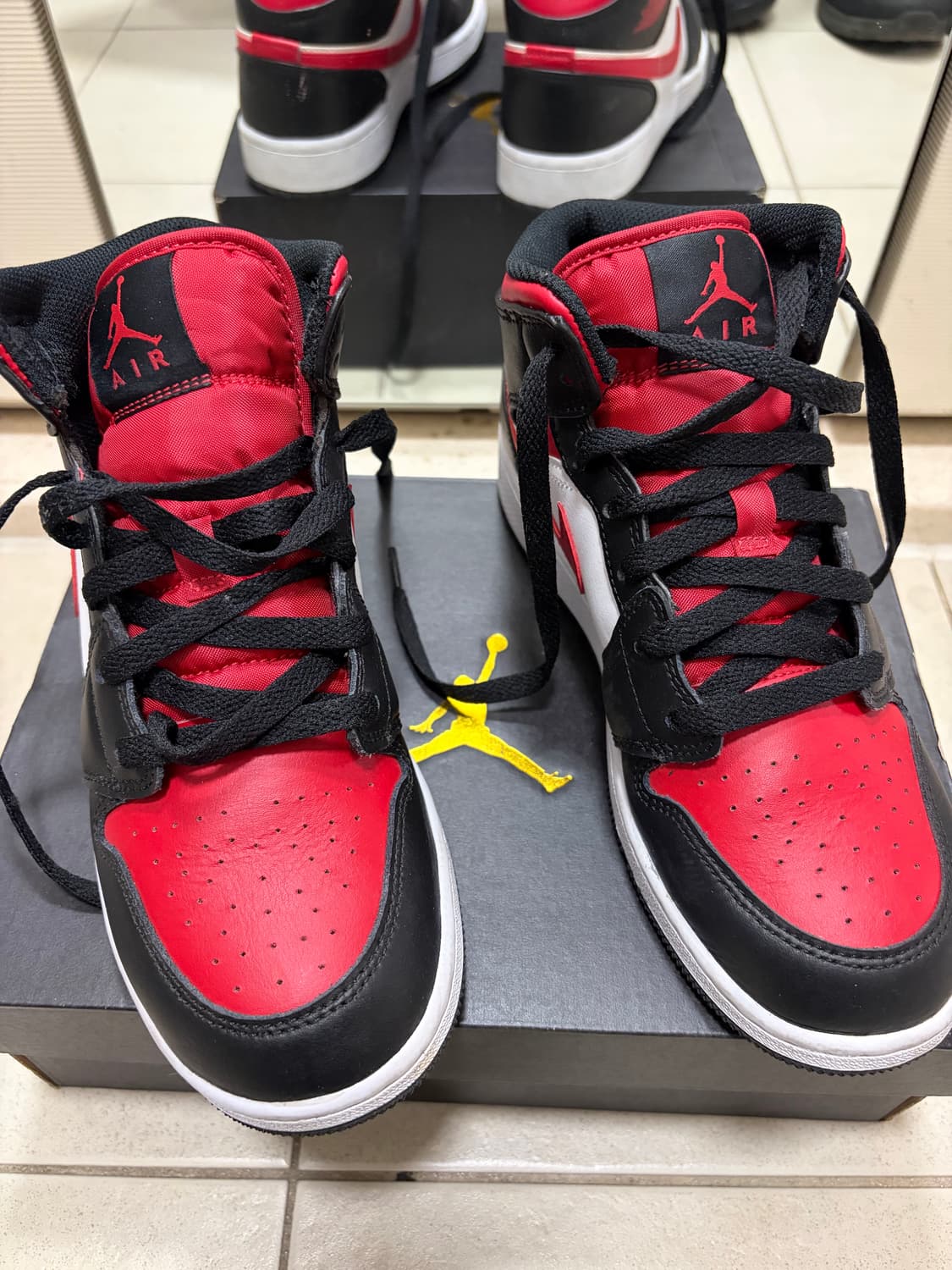(GS) 조던 1 미드 블랙 파이어 레드 240 상품이미지6