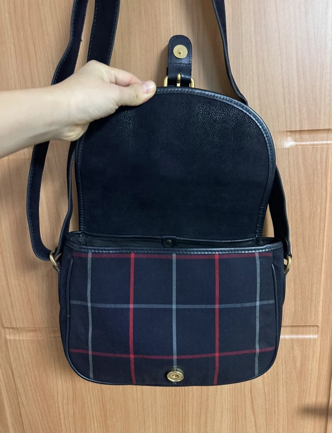 버버리 타탄체크 크로스백 상품이미지2