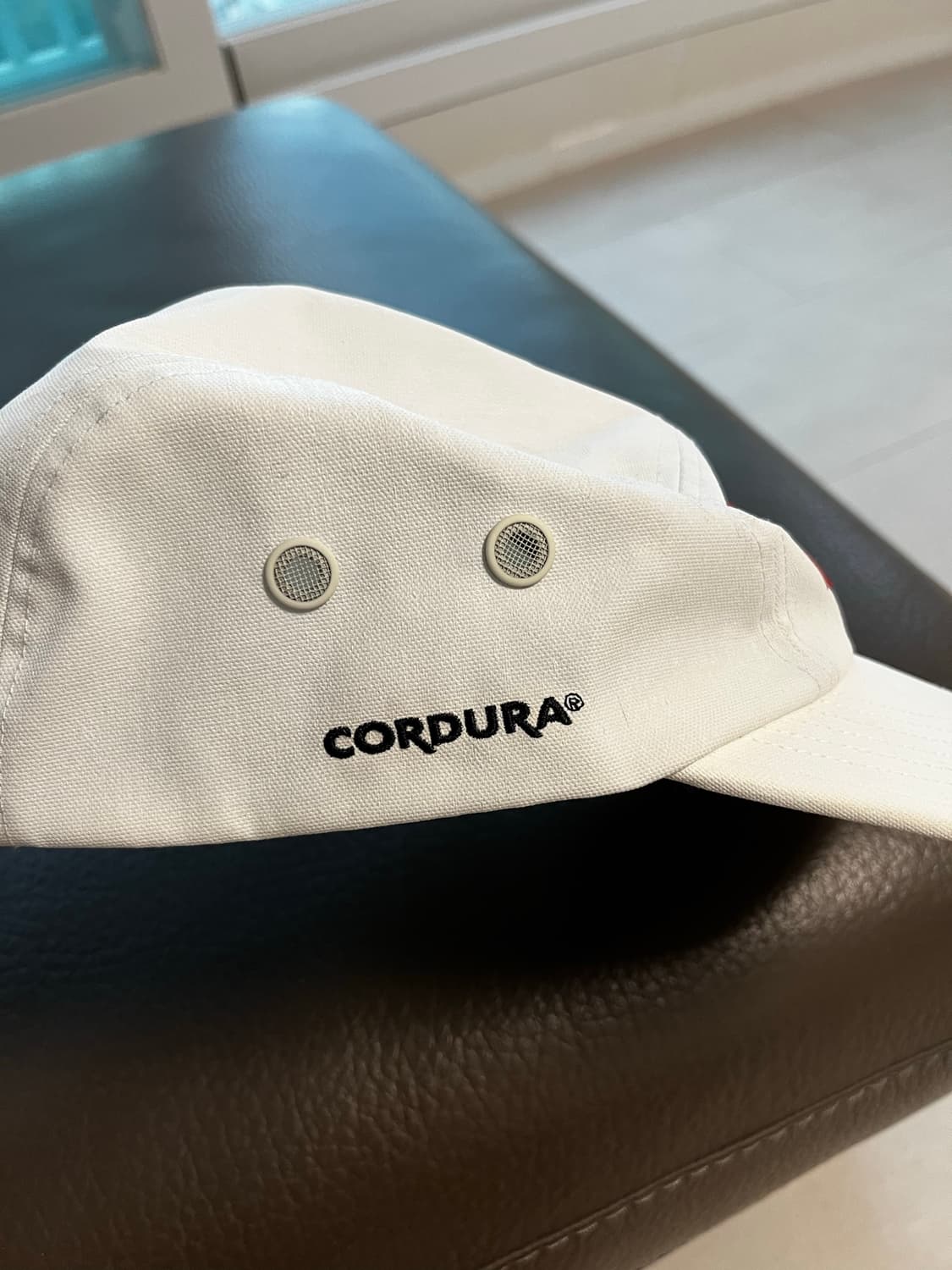 슈프림 x Cordura 모자 화이트 상품이미지2