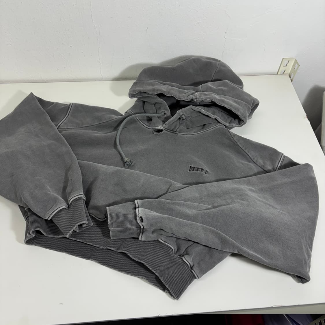 36 우먼FREE JUUNJ 준지 피그먼트 데미지 디스 크롭 오버핏 후드 상품이미지3