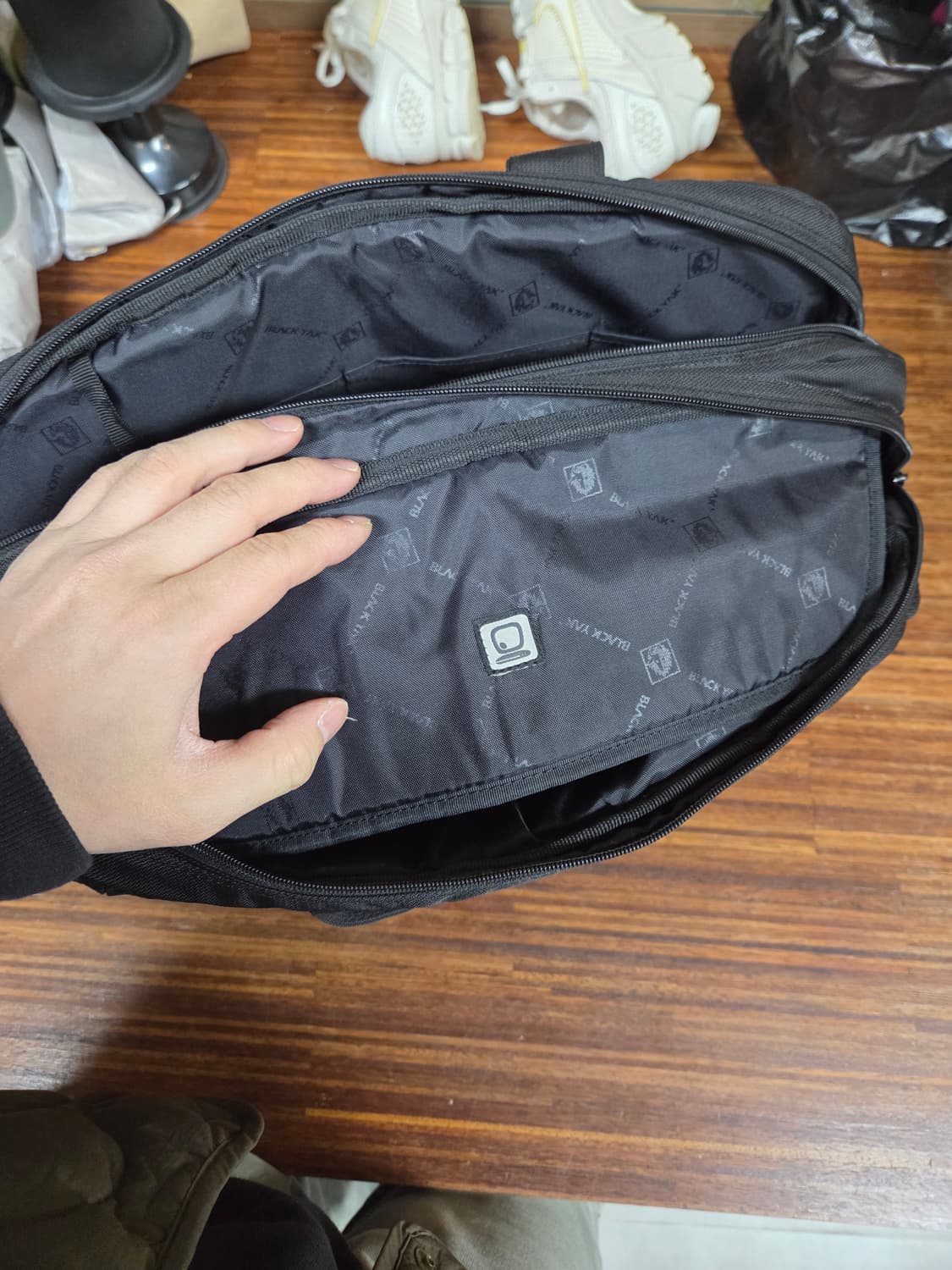 블랙야크 서류가방 노트북가방 크로스백 겸용 백팩  상품이미지5