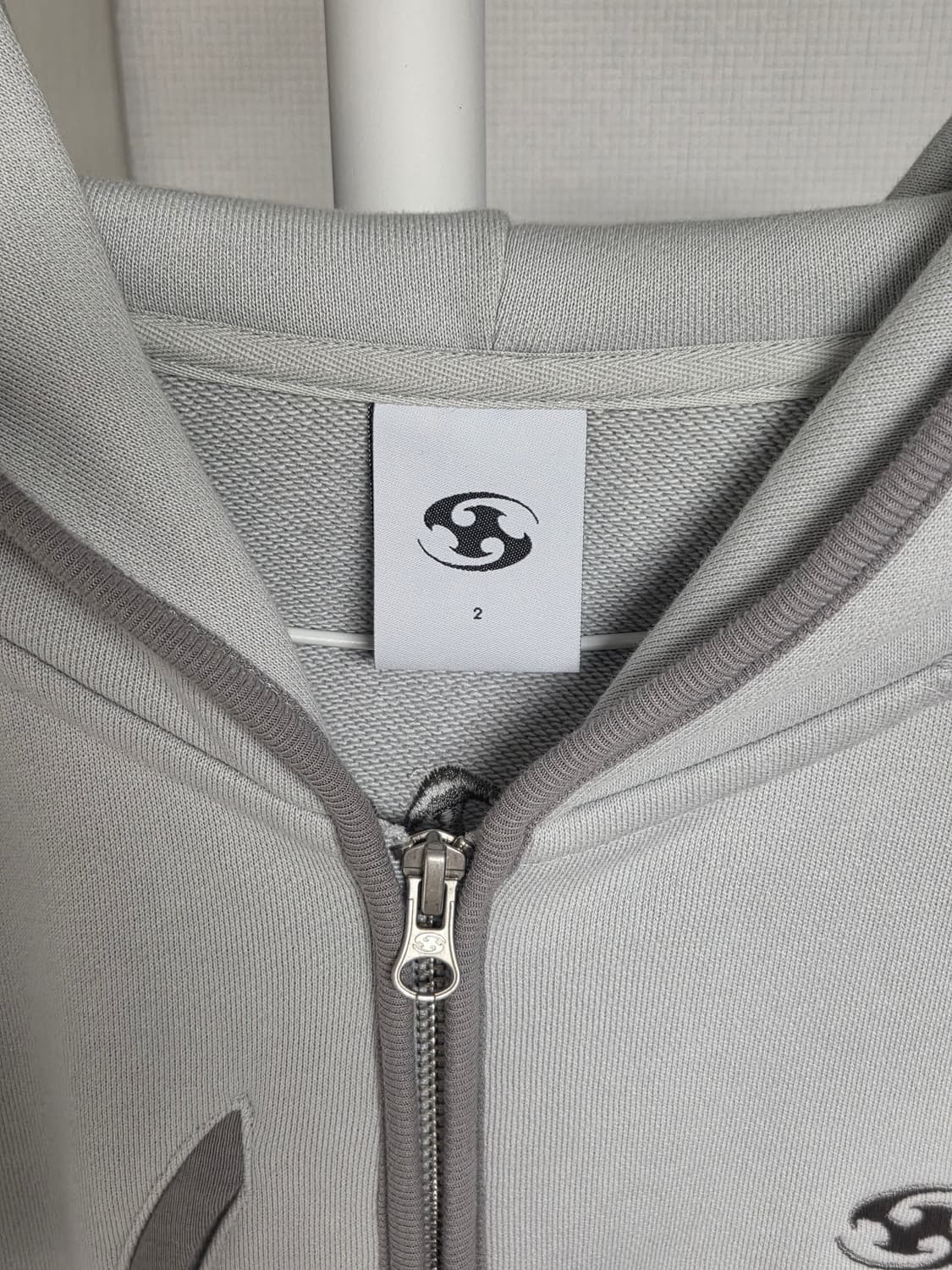 산산기어 24ss 후드집업 팝니다 상품이미지2