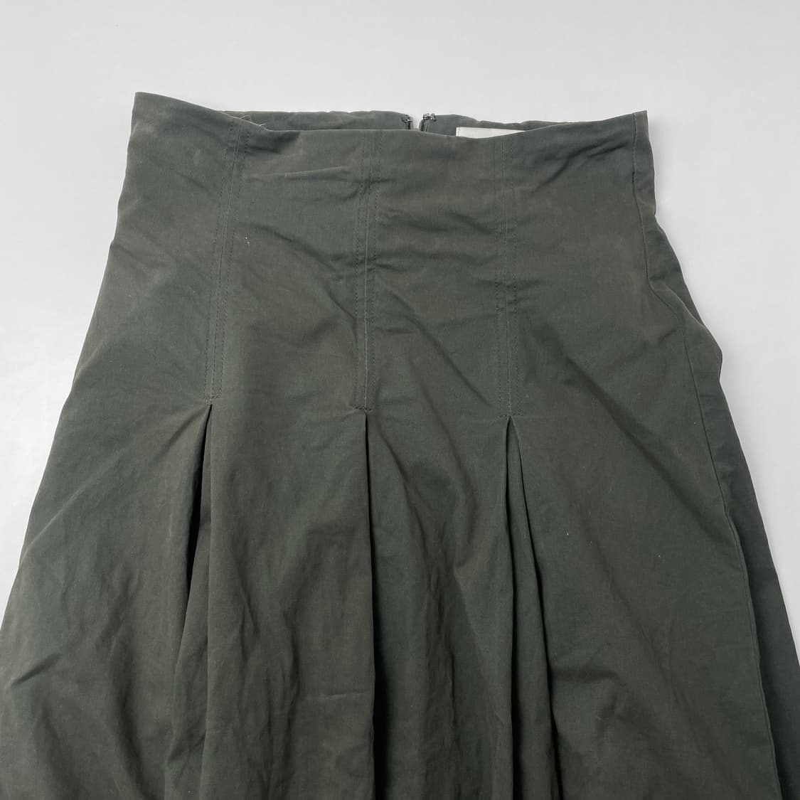 [중고] Atelier Nain 아틀리에 나인 카키 주름 치마 M 상품이미지3