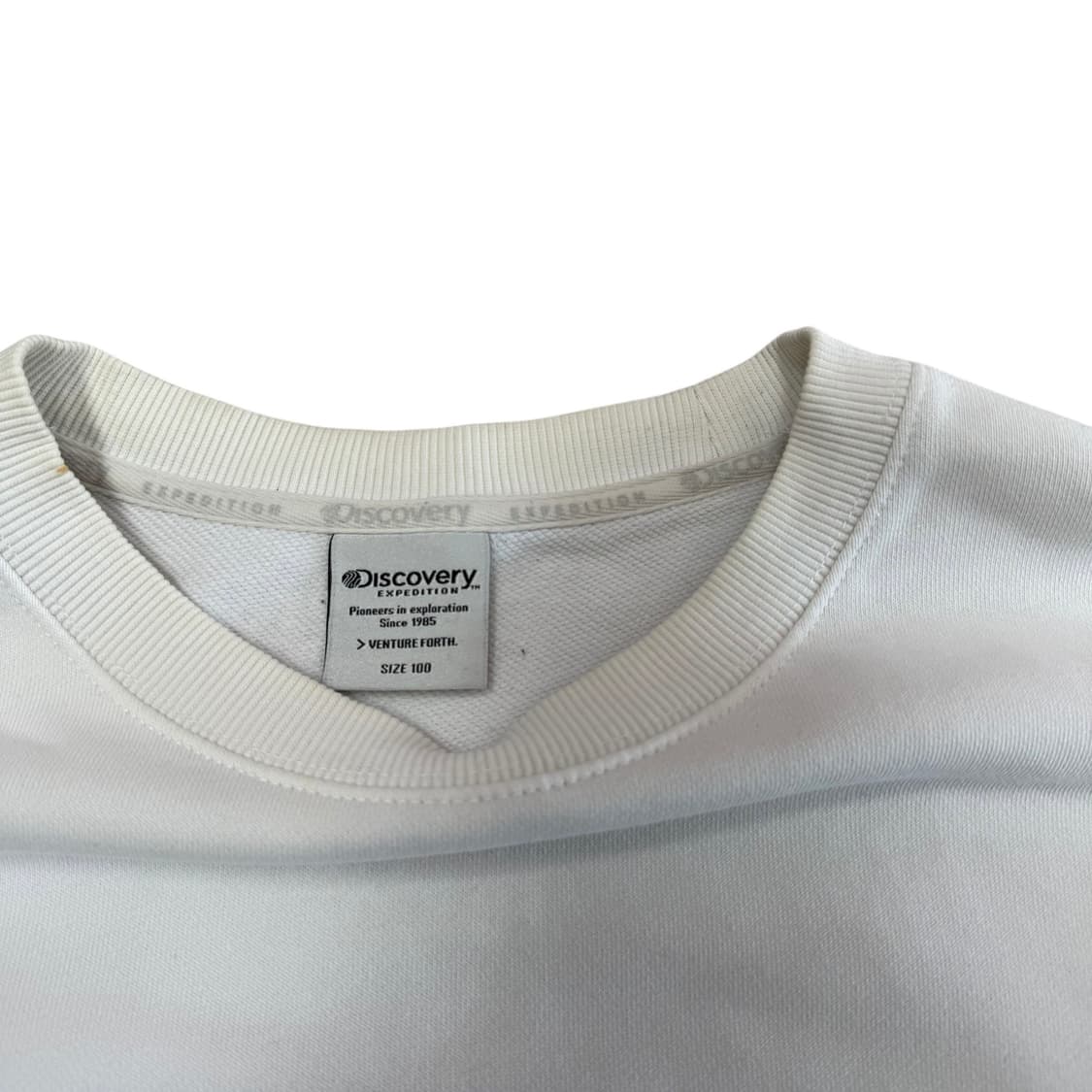 디스커버리 맨투맨 상품이미지2