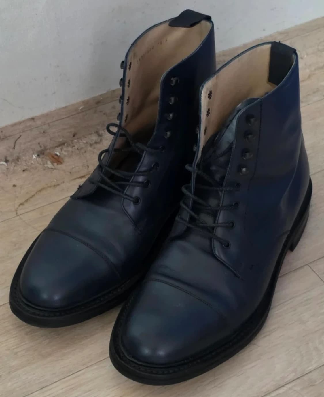 [캡토 디테일] 블랙 다크네이비 레더 소가죽 더비 상품이미지1